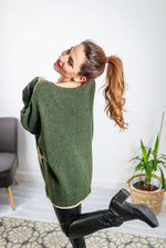 Load image into Gallery viewer, Aurora Slouch Star V Neck Knit In Khaki
