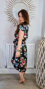 Cargar imagen en el visor de la galería, Summer Midi Wrap Dress In Black With Pink And Blue Floral Print
