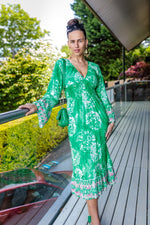 Załaduj obraz do przeglądarki galerii, Amelia Long Sleeve V Neck Summer Midaxi Dress In Bright Green
