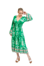 Cargar imagen en el visor de la galería, Long Sleeve V Neck Summer Midaxi Dress In Bright Green
