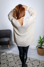 Charger l&#39;image dans la galerie, Dieppe Knit Cardigan With Chunky Square Bobble Sleeve Detail In Cream
