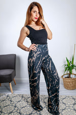 Charger l&#39;image dans la galerie, Relaxed Fit High Waist Wide Leg Loungewear Trousers In Marbled Black
