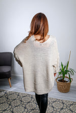 Cargar imagen en el visor de la galería, Dieppe Knit Cardigan With Chunky Square Bobble Sleeve Detail In Cream
