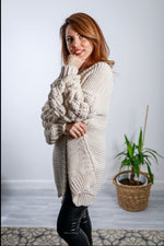Cargar imagen en el visor de la galería, Dieppe Knit Cardigan With Chunky Square Bobble Sleeve Detail In Cream
