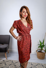 Charger l&#39;image dans la galerie, Dallas Summer Midi Wrap Style Dress In Red Leopard Print
