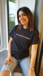 Cargar imagen en el visor de la galería, Unsupervised Slogan Tee In Black
