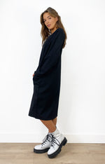 Load image into Gallery viewer, Oversized Sweatshirt Dress In Black With Pockets
