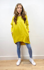 Charger l&#39;image dans la galerie, Oversized Sweatshirt Dress In Yellow
